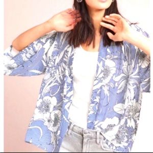 Anthropologie Akemi & Kin Savannah Floral Kimono